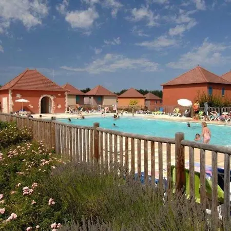 3 Etoiles - Piscine - Eeidhb Вилла *